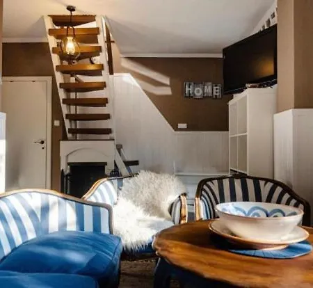 Semesterbostad Bella Balatonfůzfő